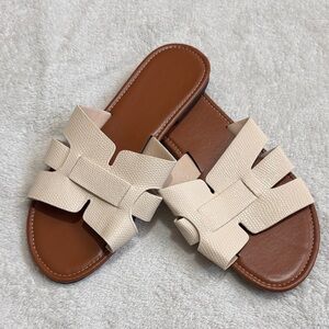 Women's sandals brand NWT
